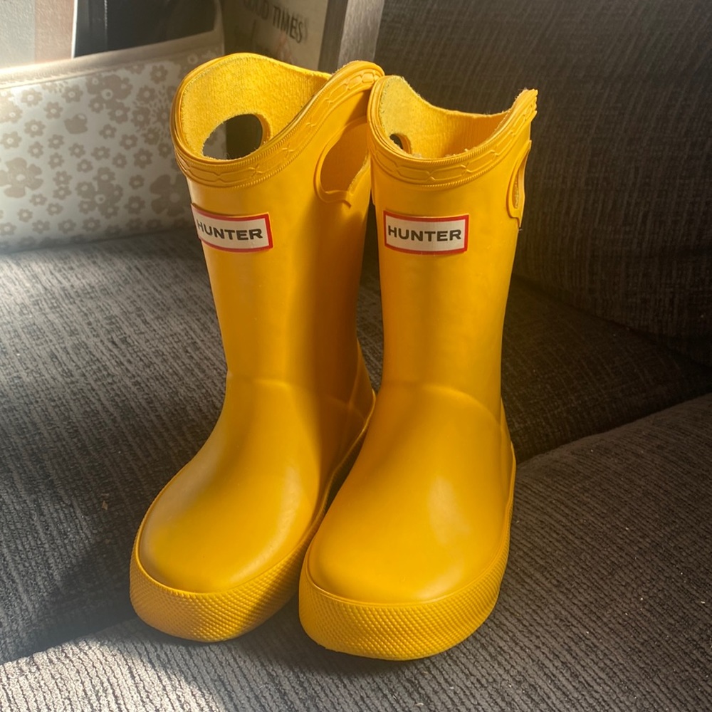 Hunter Kids First Classic Pull-On Yellow Rain Boots